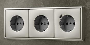 SCHUKO® Steckdosen mit USB bei Bernhard Scheller Elektro- u. Gebäudetechnik in Prosselsheim
