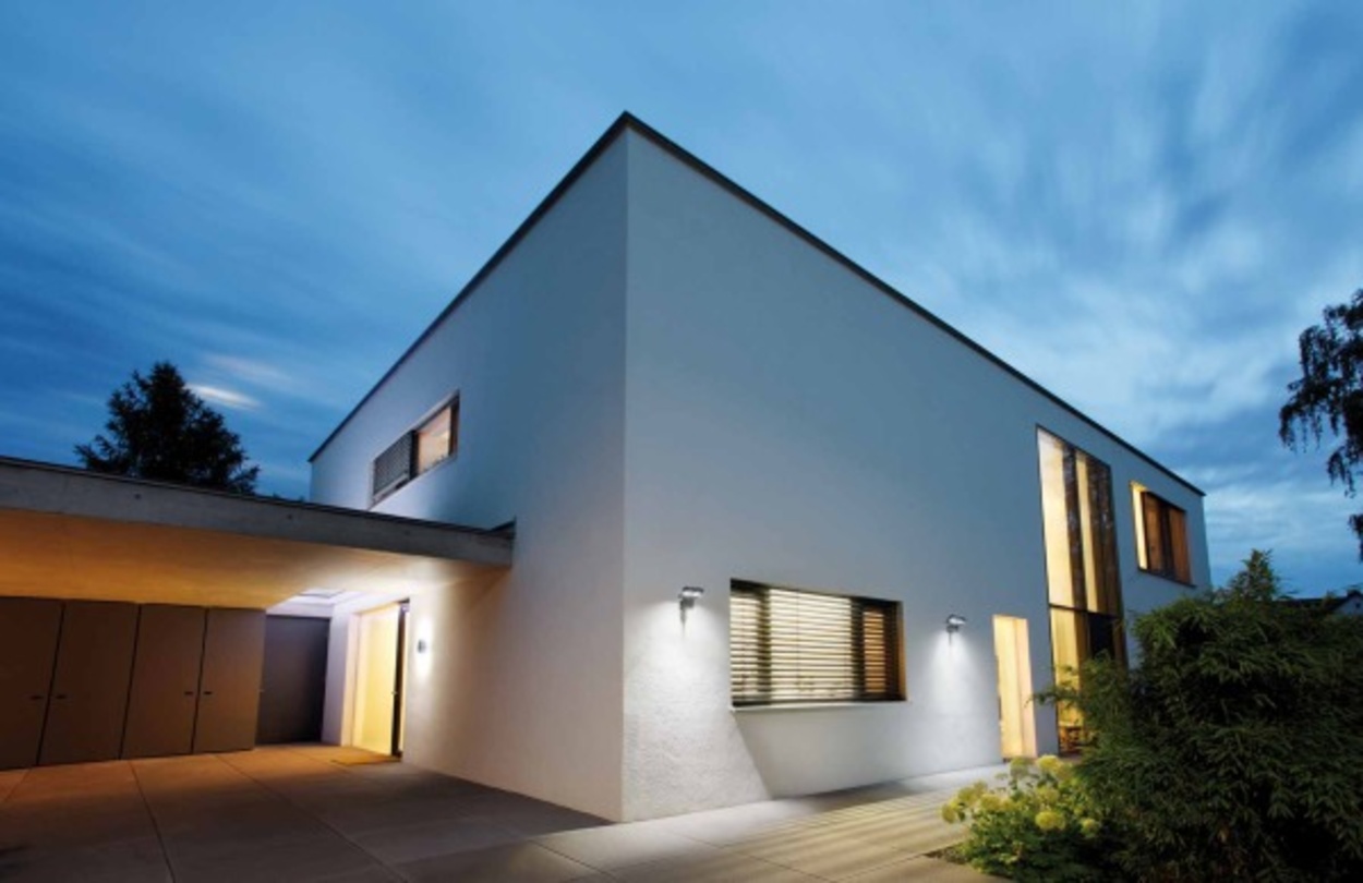 Außen­beleuchtung bei Bernhard Scheller Elektro- u. Gebäudetechnik in Prosselsheim