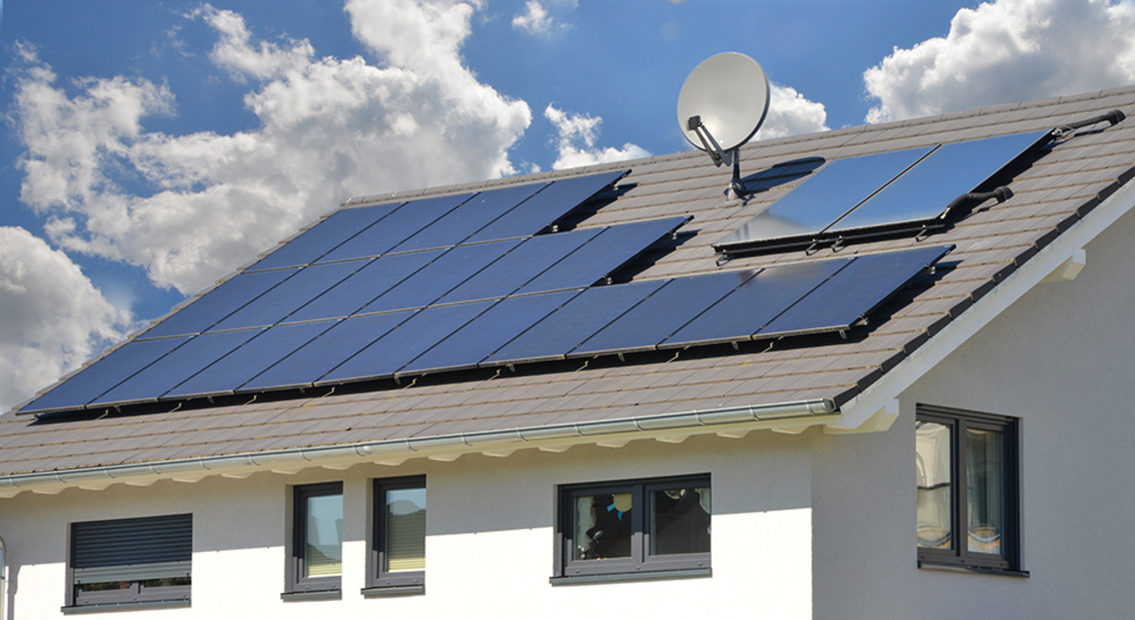 Erneuerbare Energien bei Bernhard Scheller Elektro- u. Gebäudetechnik in Prosselsheim