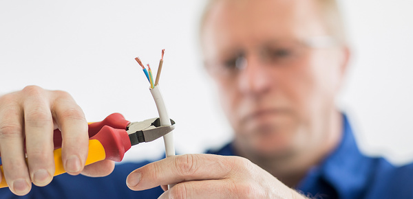 DGUV Vorschrift 3-Check bei Bernhard Scheller Elektro- u. Gebäudetechnik in Prosselsheim